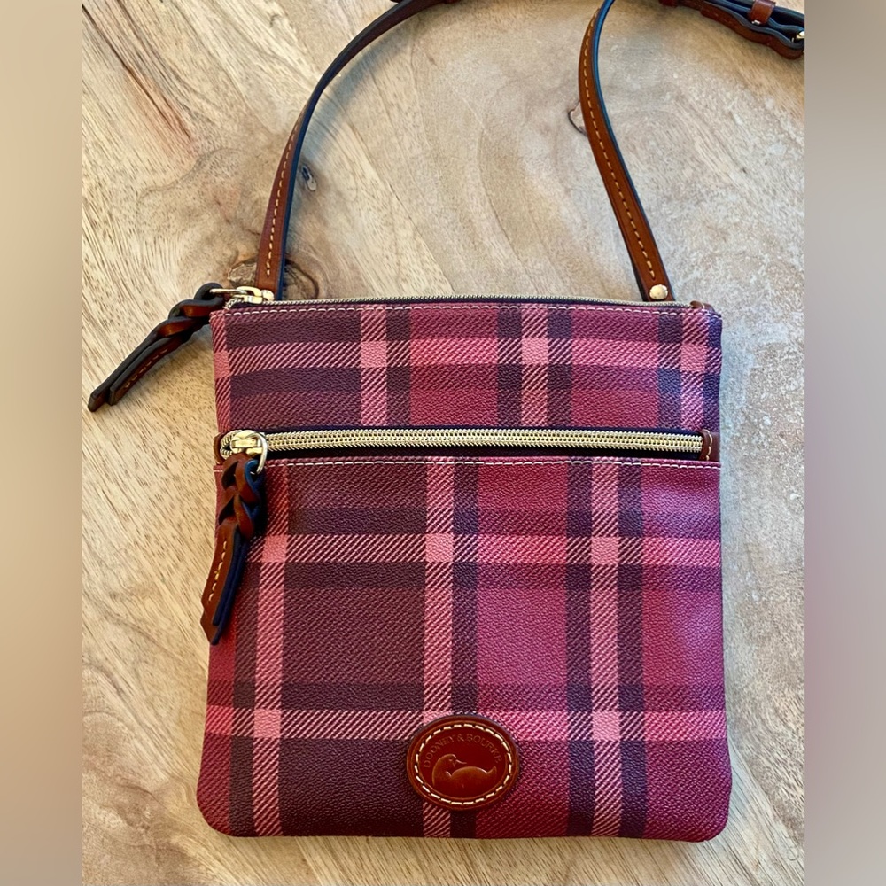 Dooney & Bourke Saffiano Zip Small Crossbody Mint.